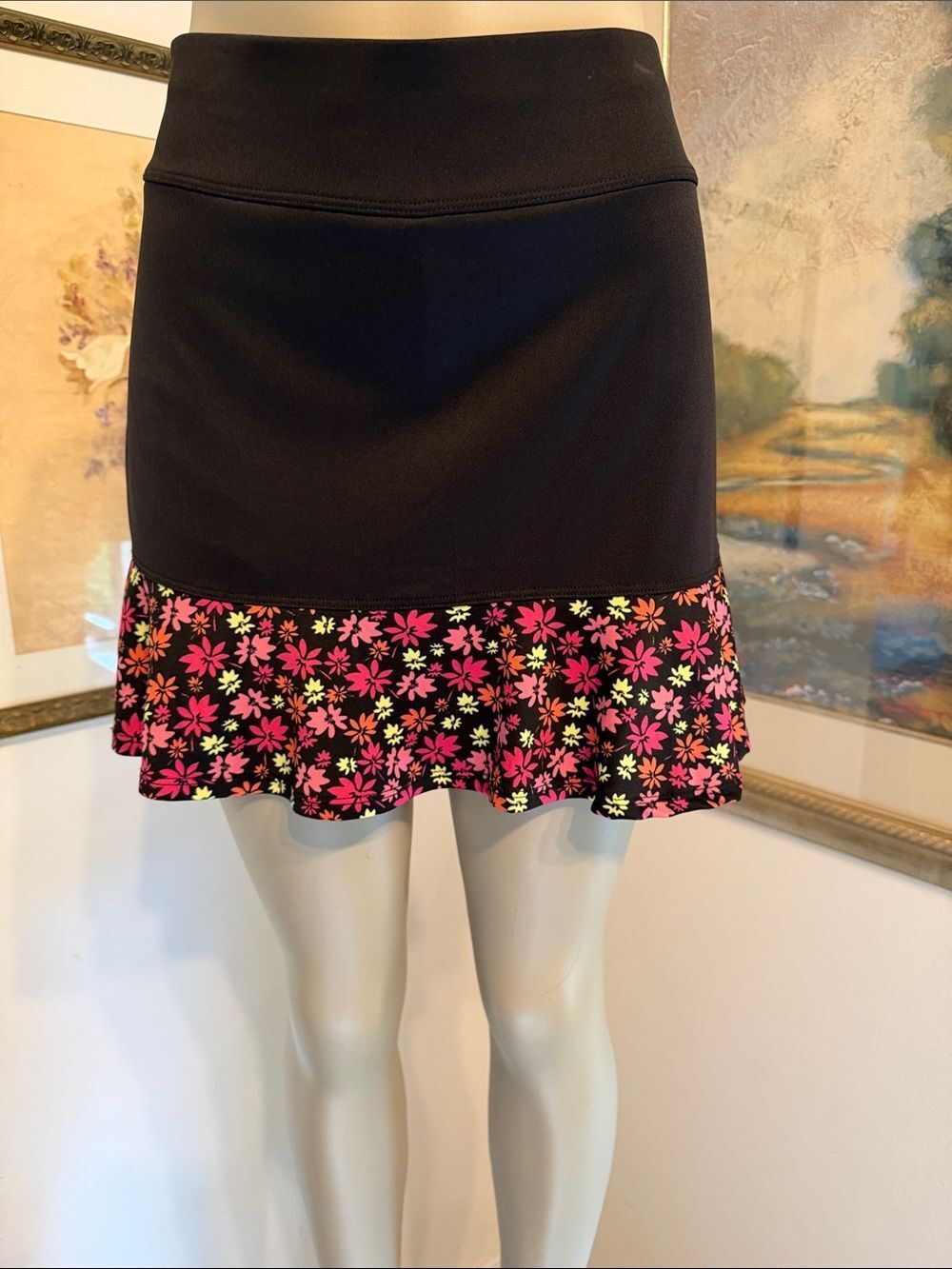 PGA Tour Black Skort with Neon Pink & Yellow Floral Ruffle Size Medium